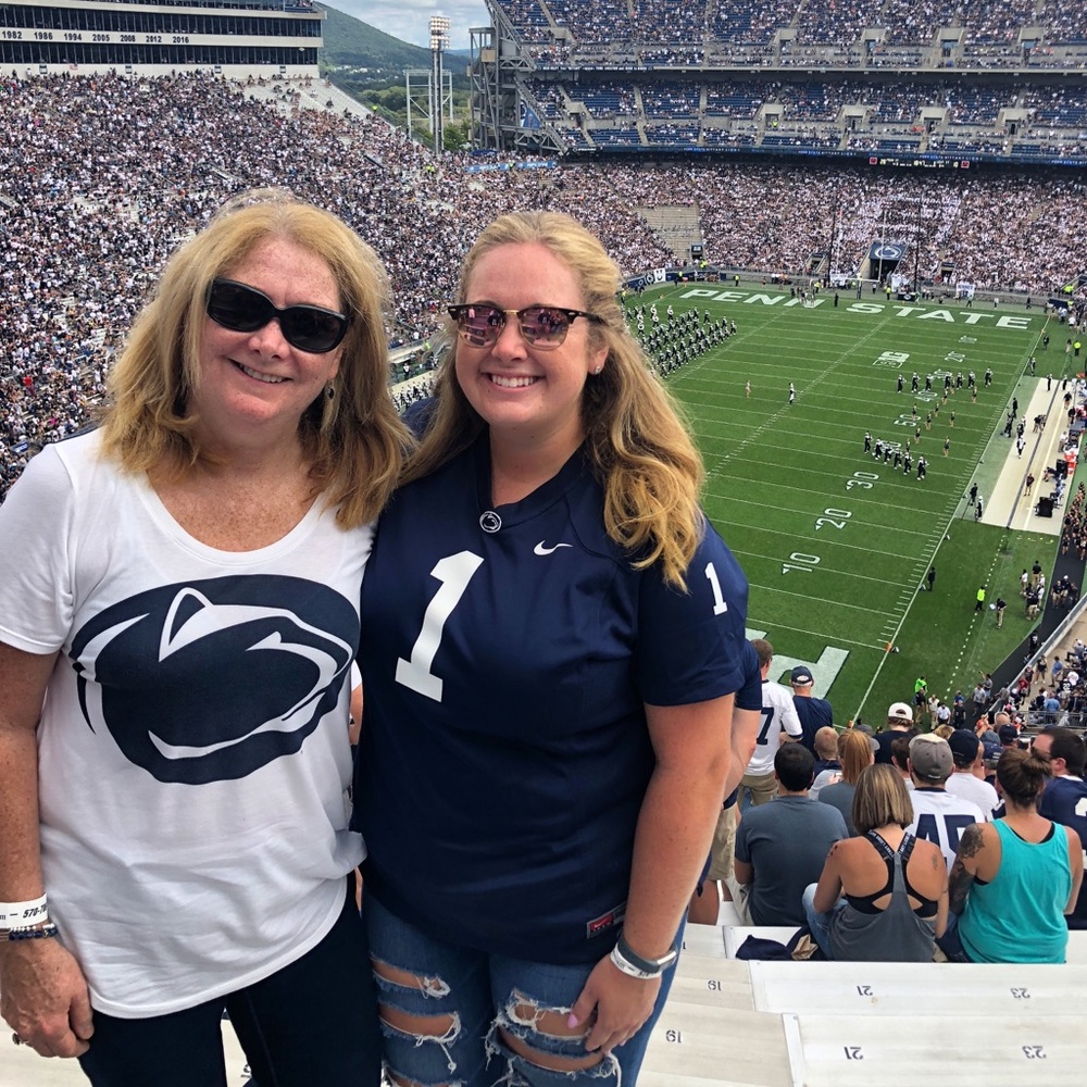 Meet your Posher, Lauren